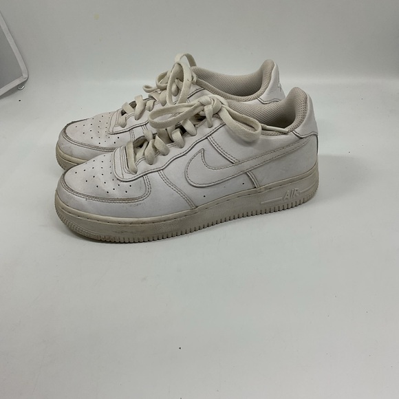 Nike Air Force 1 Size 5.5y - Picture 1 of 9